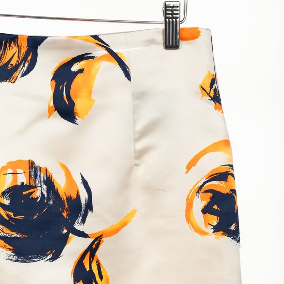 Christian Dior White Silk Floral-Print Pencil Skirt - Picture 4 of 11